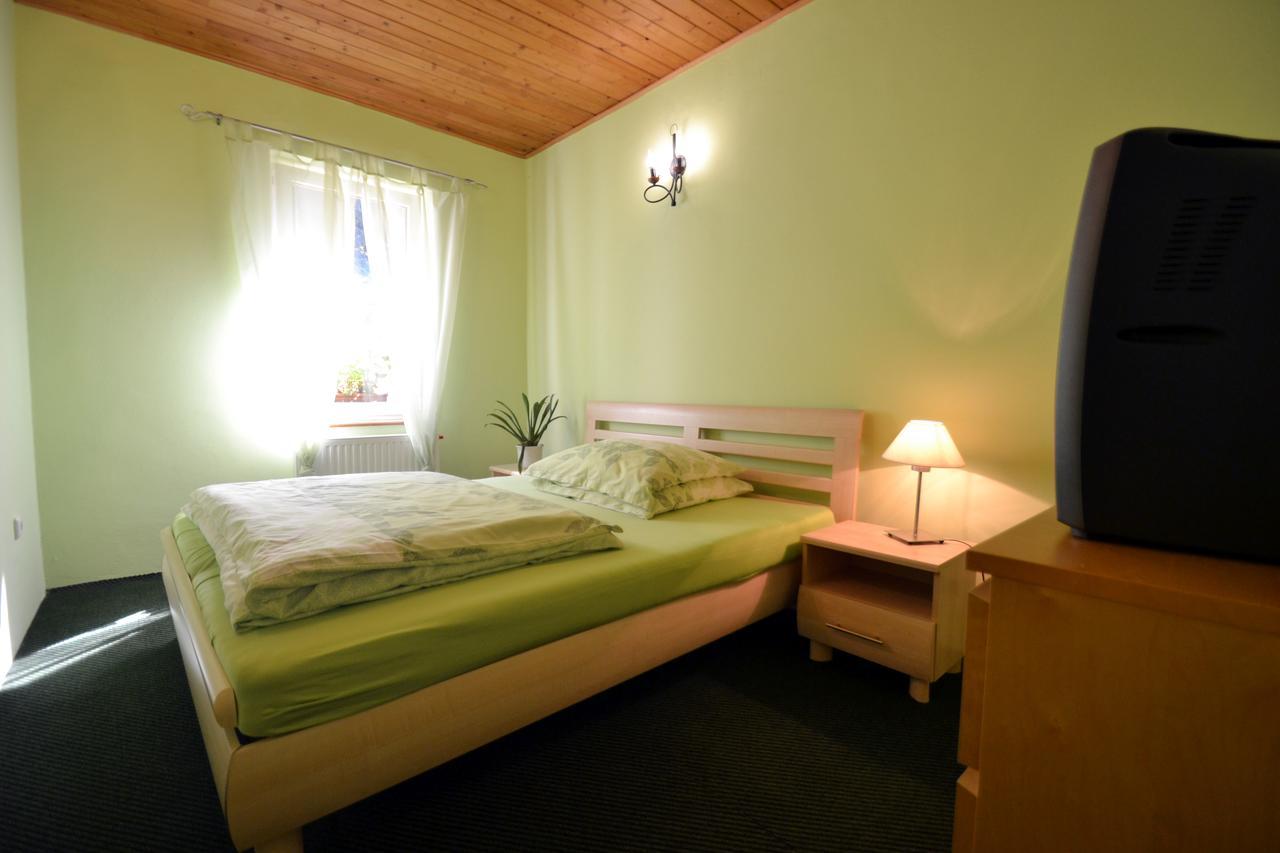 Hotel Studenec Rožmberk nad Vltavou Exteriör bild