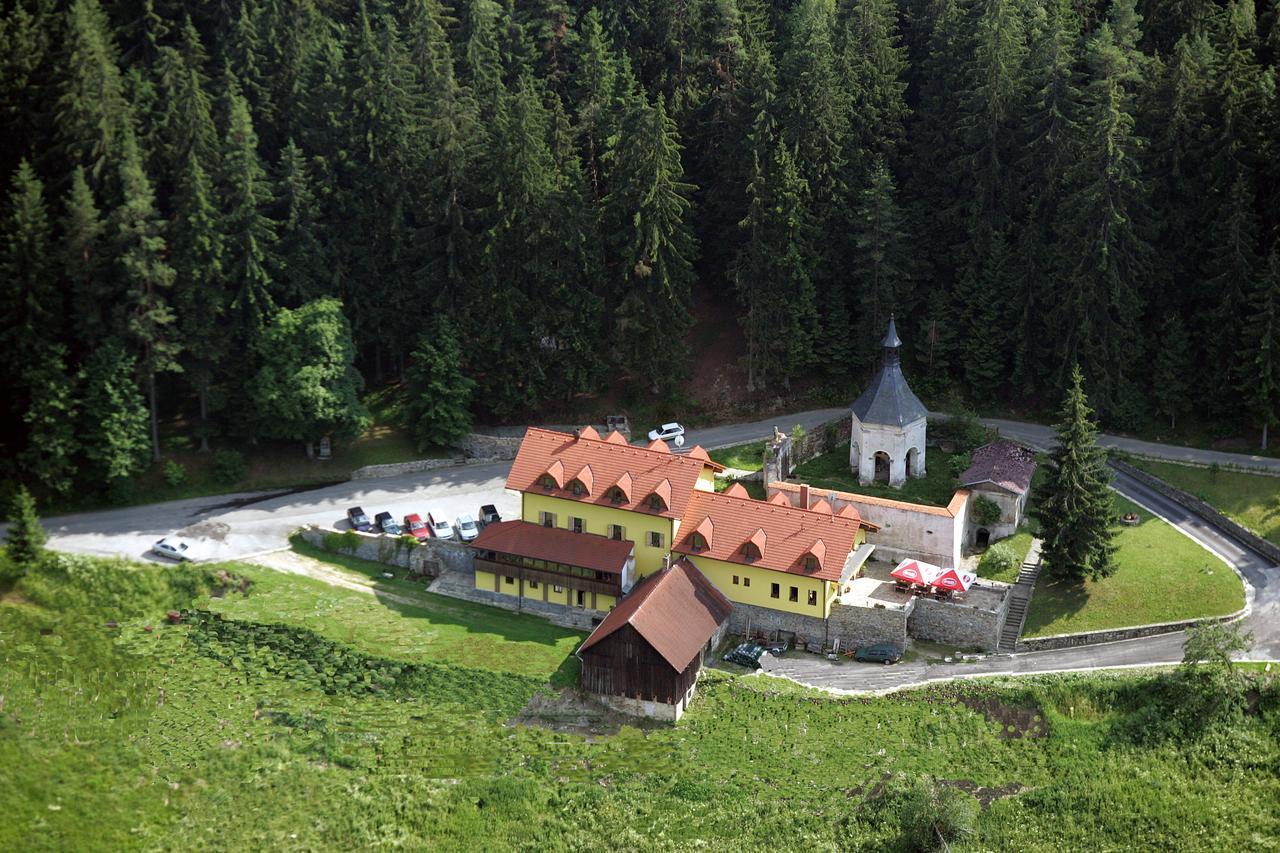 Hotel Studenec Rožmberk nad Vltavou Exteriör bild